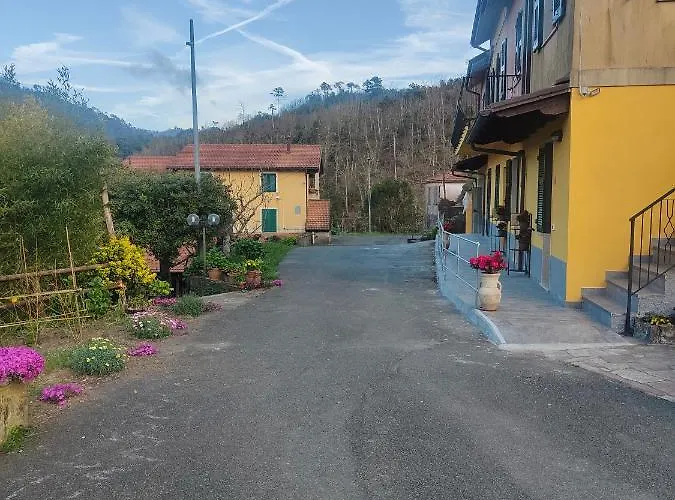 Il Giardino Dei Pavoni 3*